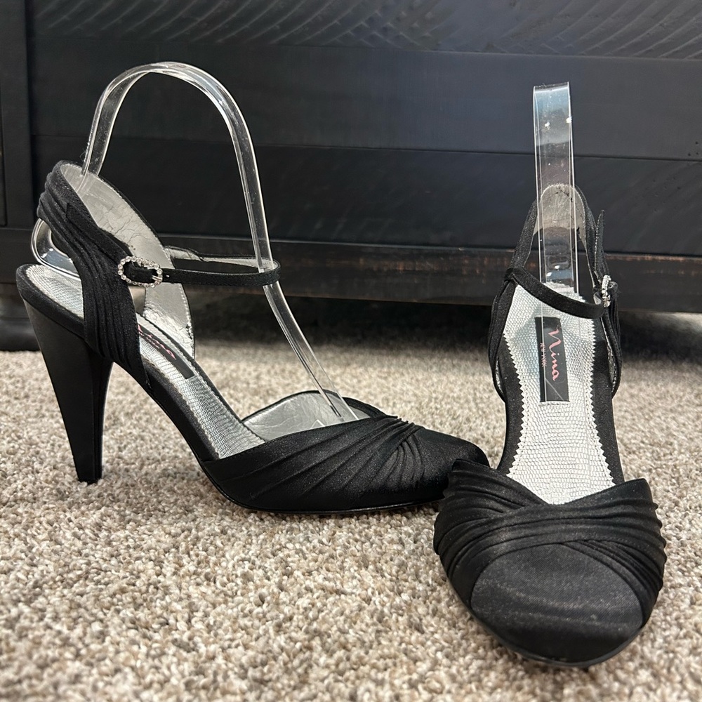 Nina Black Heels Size 38/8M